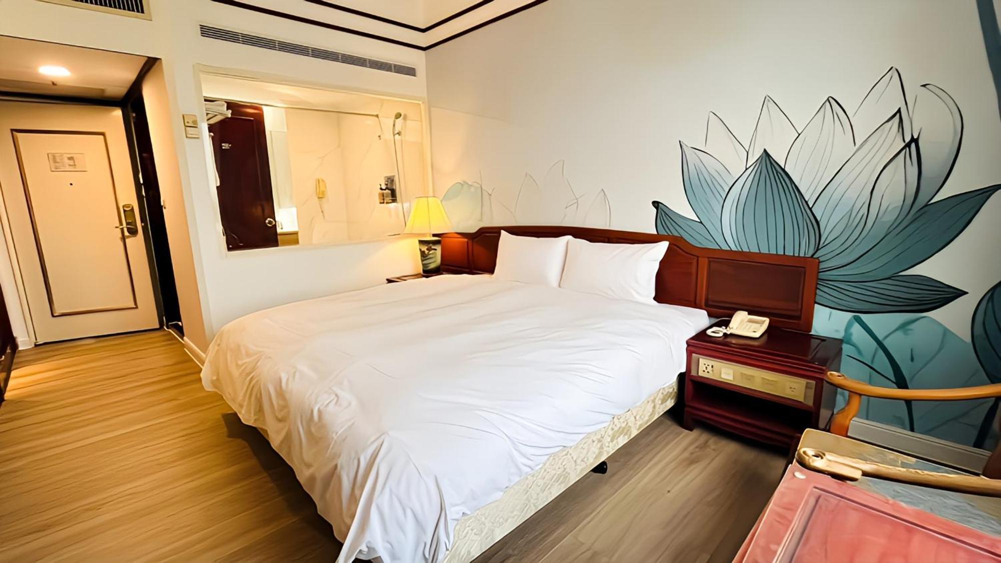 T Hotel Taichung Exterior photo