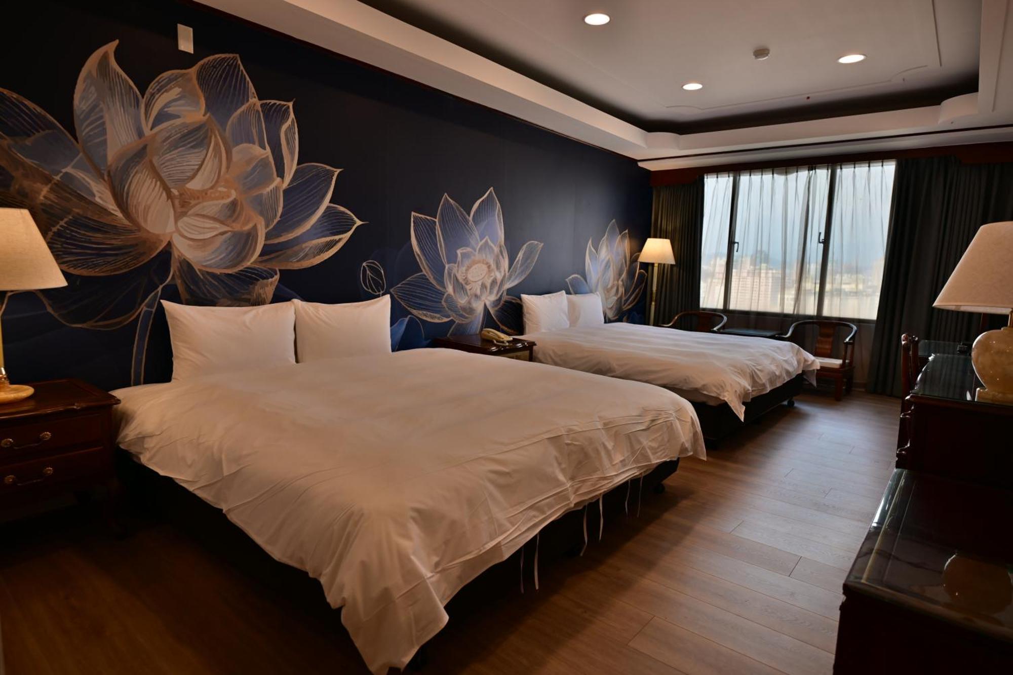 T Hotel Taichung Exterior photo