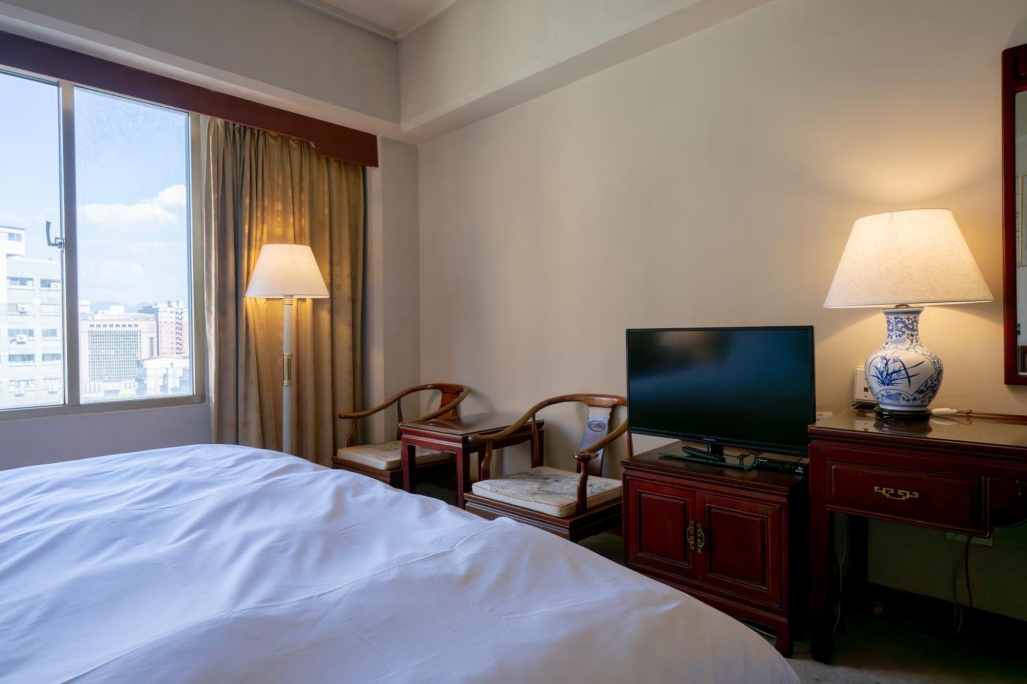 T Hotel Taichung Exterior photo