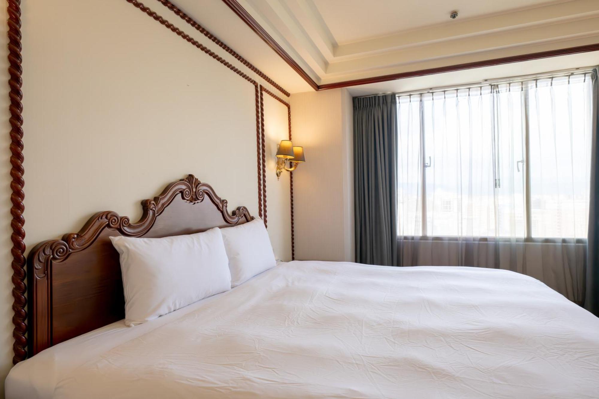 T Hotel Taichung Exterior photo